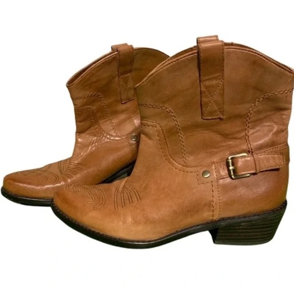 FRANCO SARTO WACO Women's Leather Ankle Boot Cowboy Buckle Accent Size 6 Brown - Picture 3 of 6